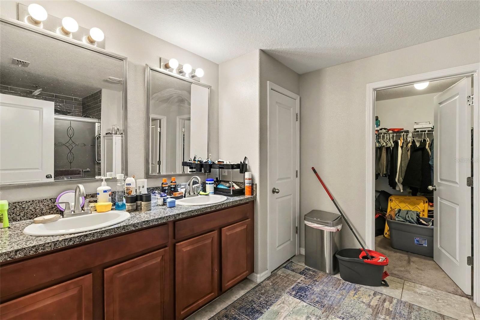 223 CASCADE BEND DR