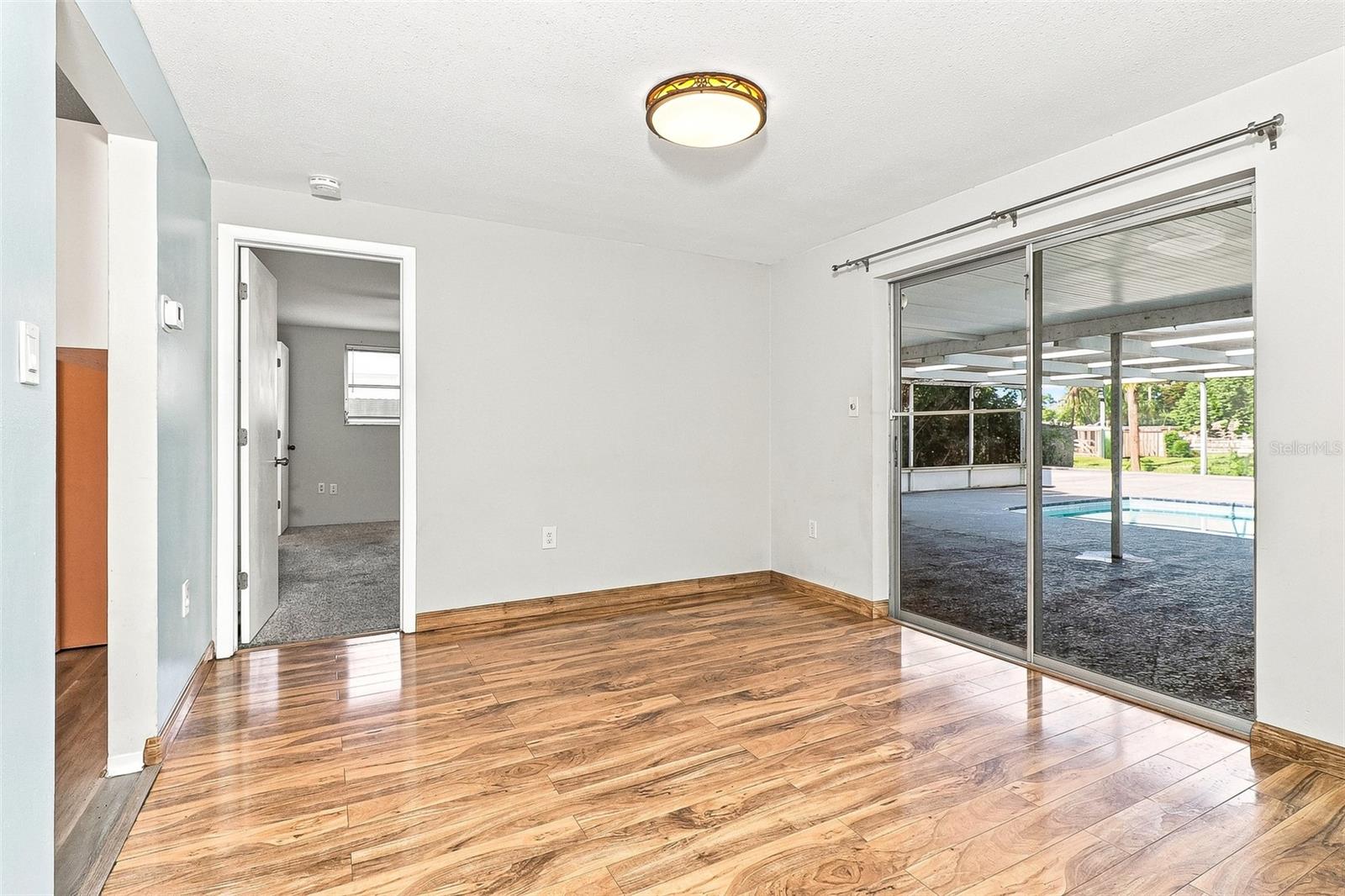 10121 OLEANDER DR