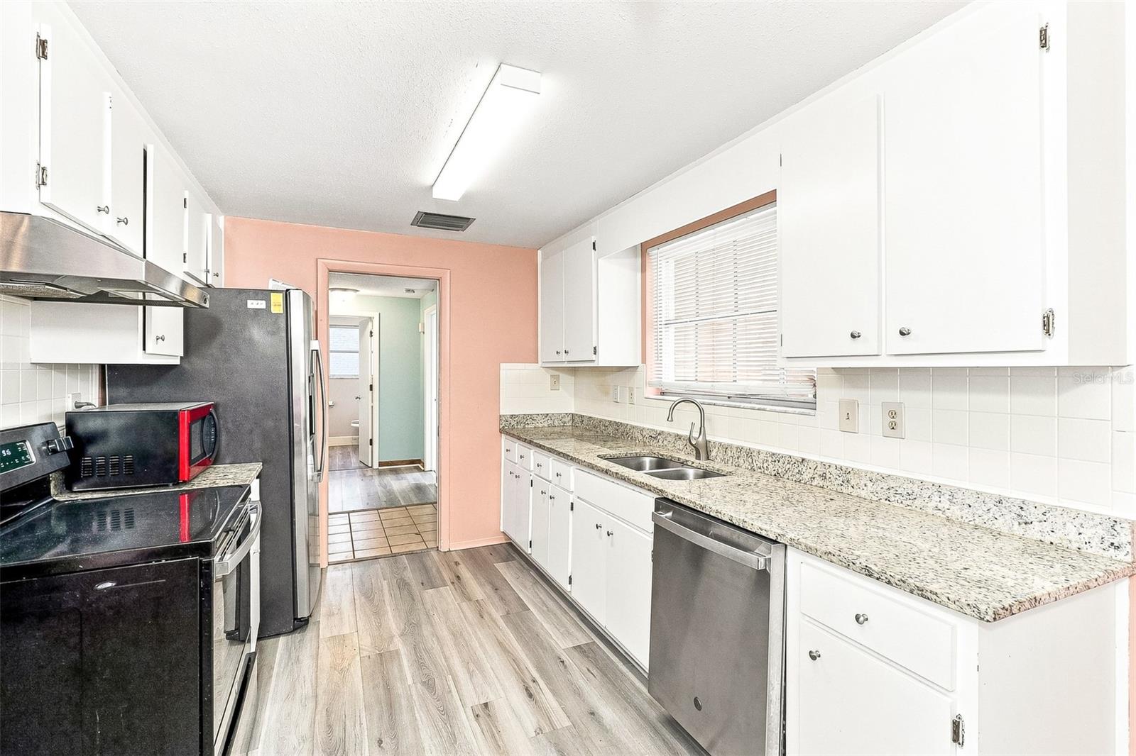 10121 OLEANDER DR