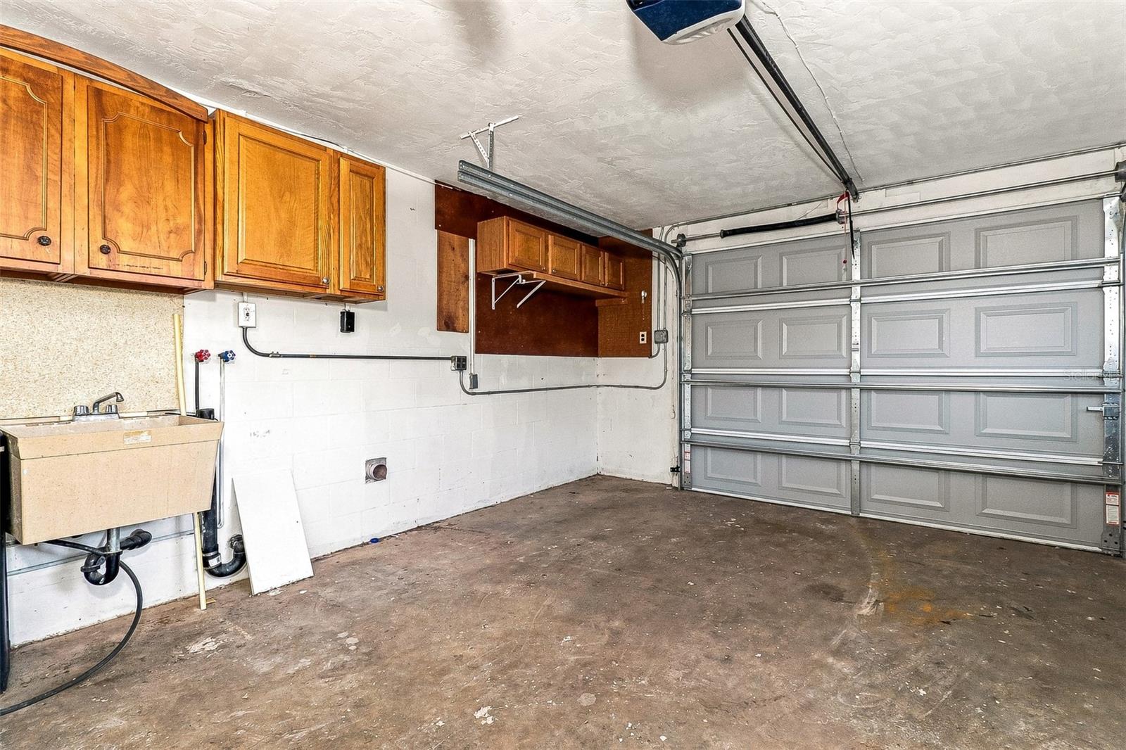 10121 OLEANDER DR