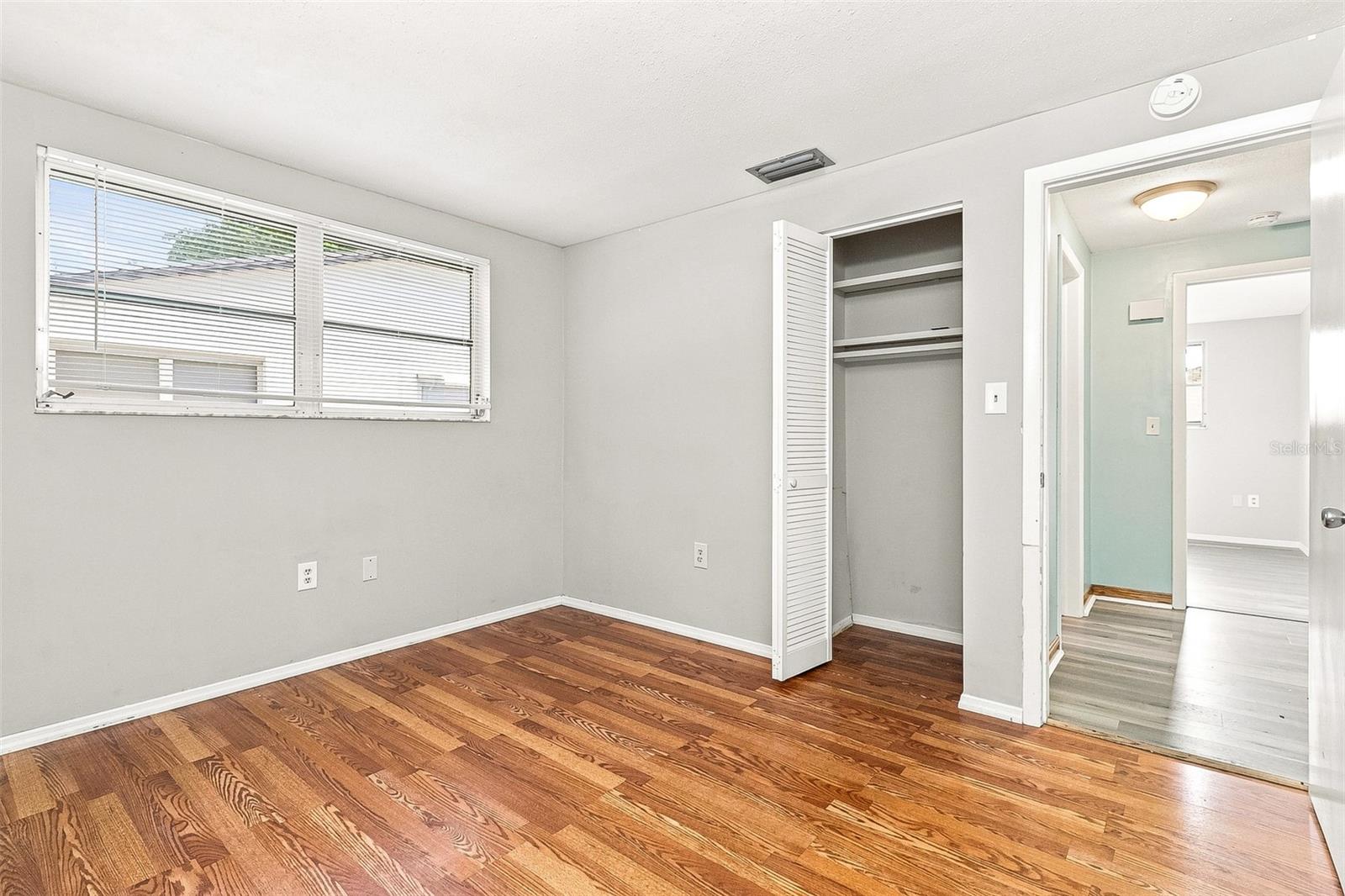 10121 OLEANDER DR