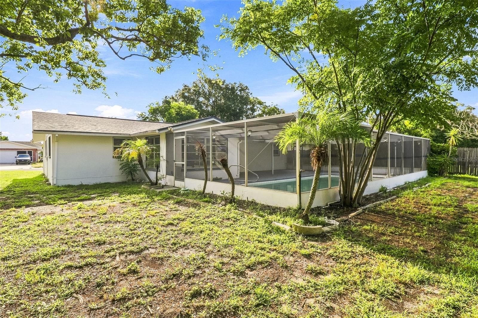 10121 OLEANDER DR