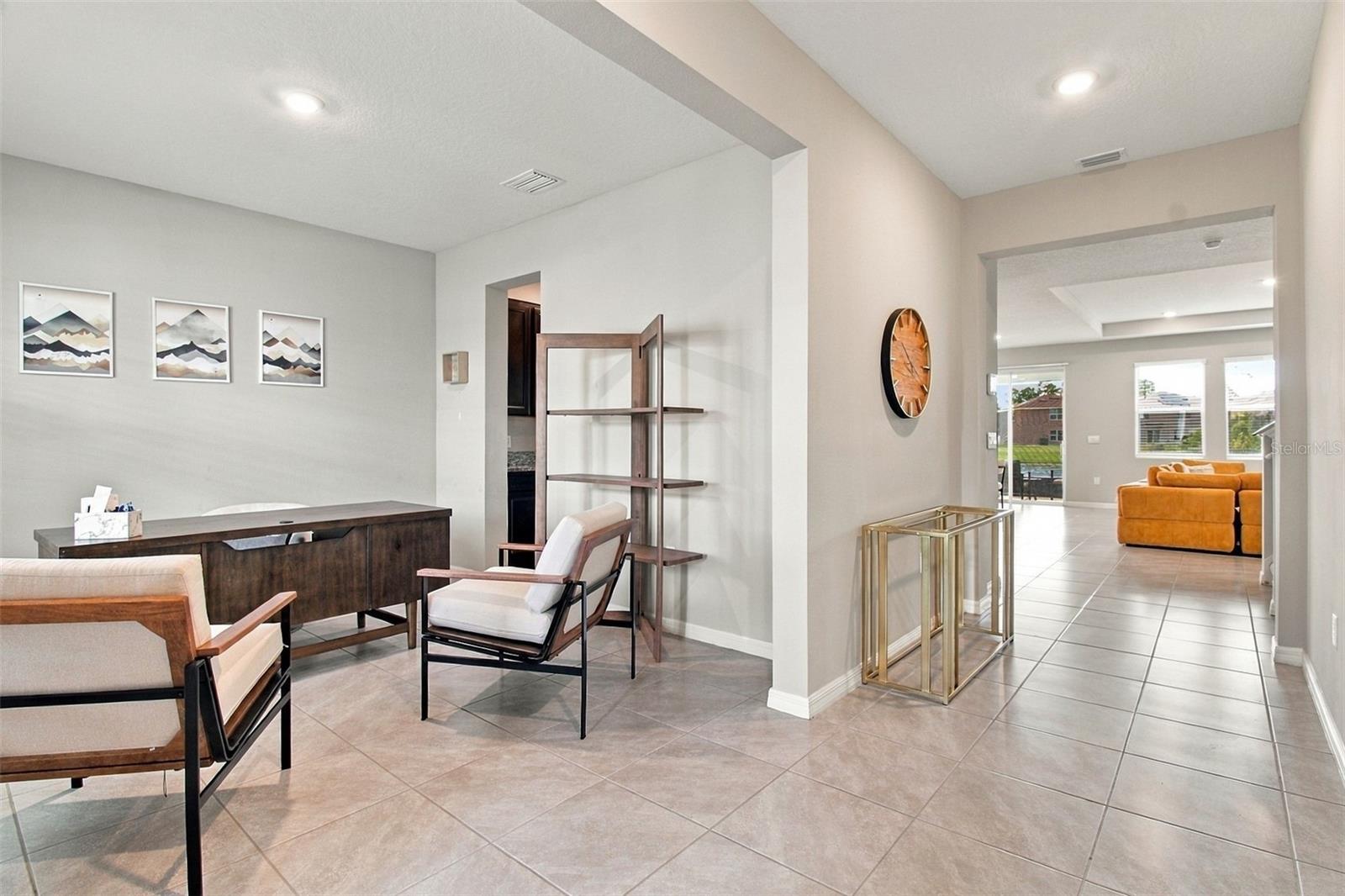 1510 TROPICAL OASIS AVE