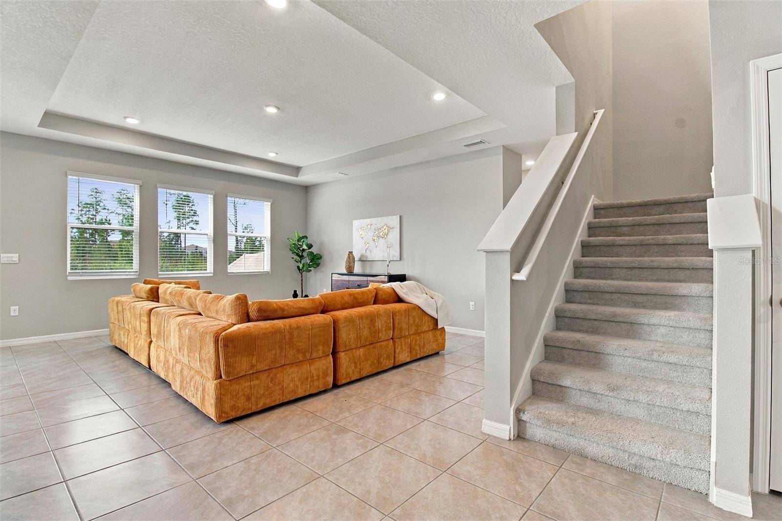 1510 TROPICAL OASIS AVE