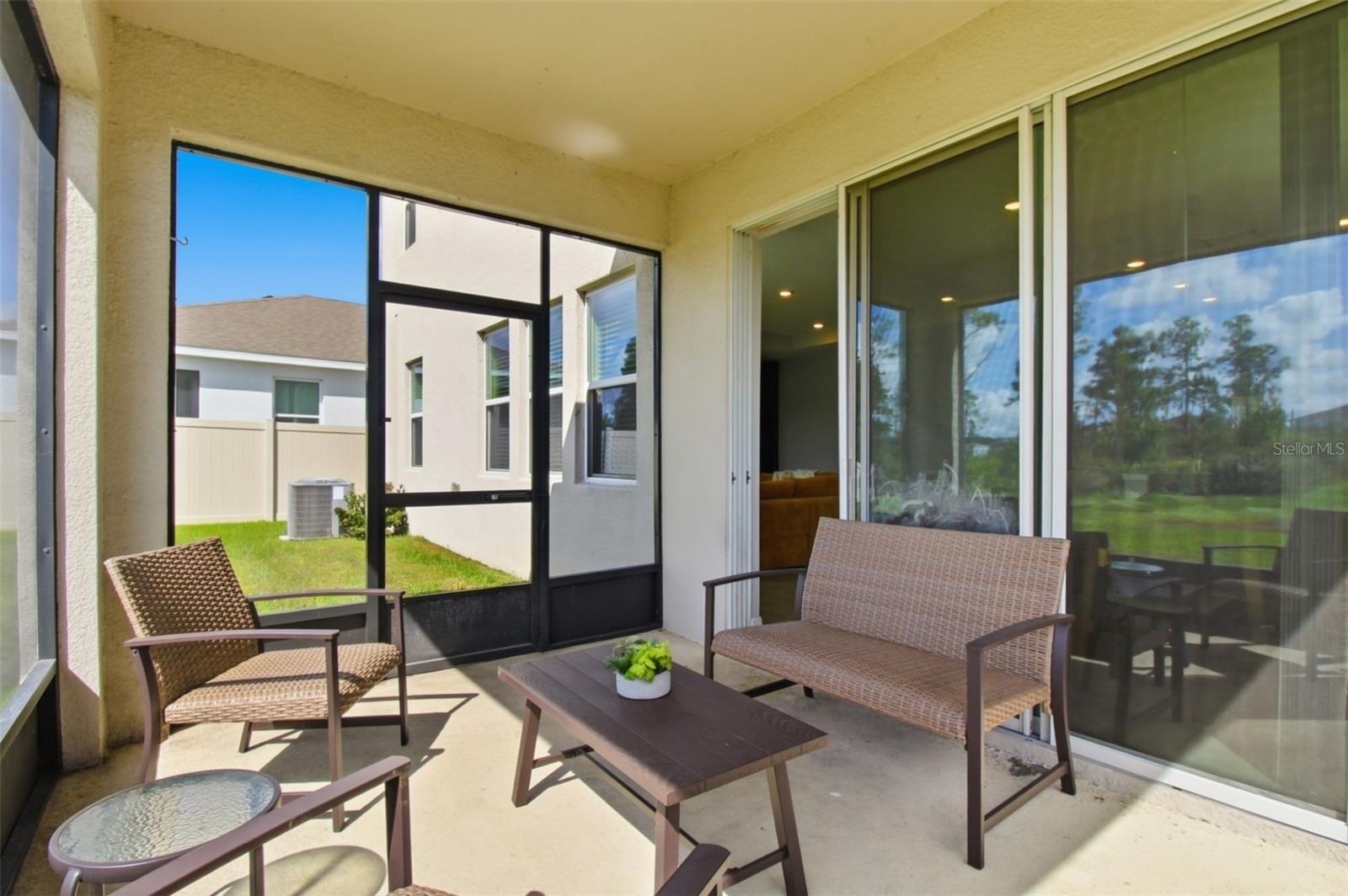 1510 TROPICAL OASIS AVE