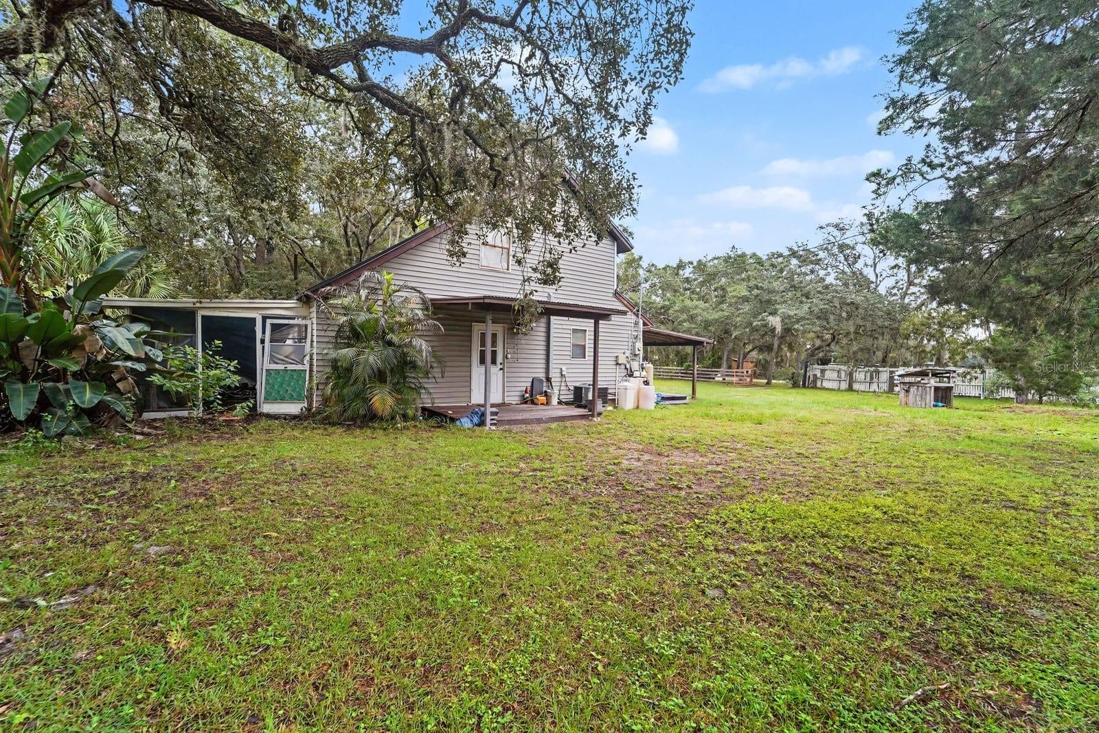 12789 CIRCLE LAKE DR