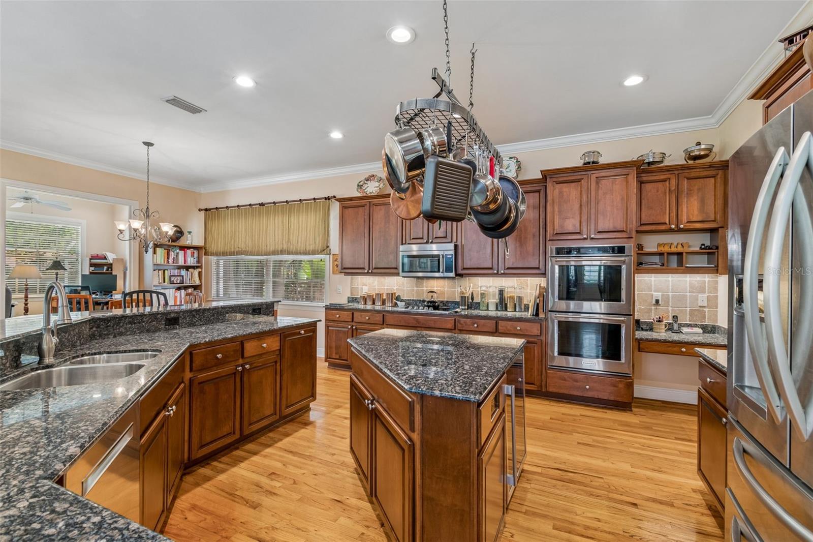 107 BERMUDA AVE