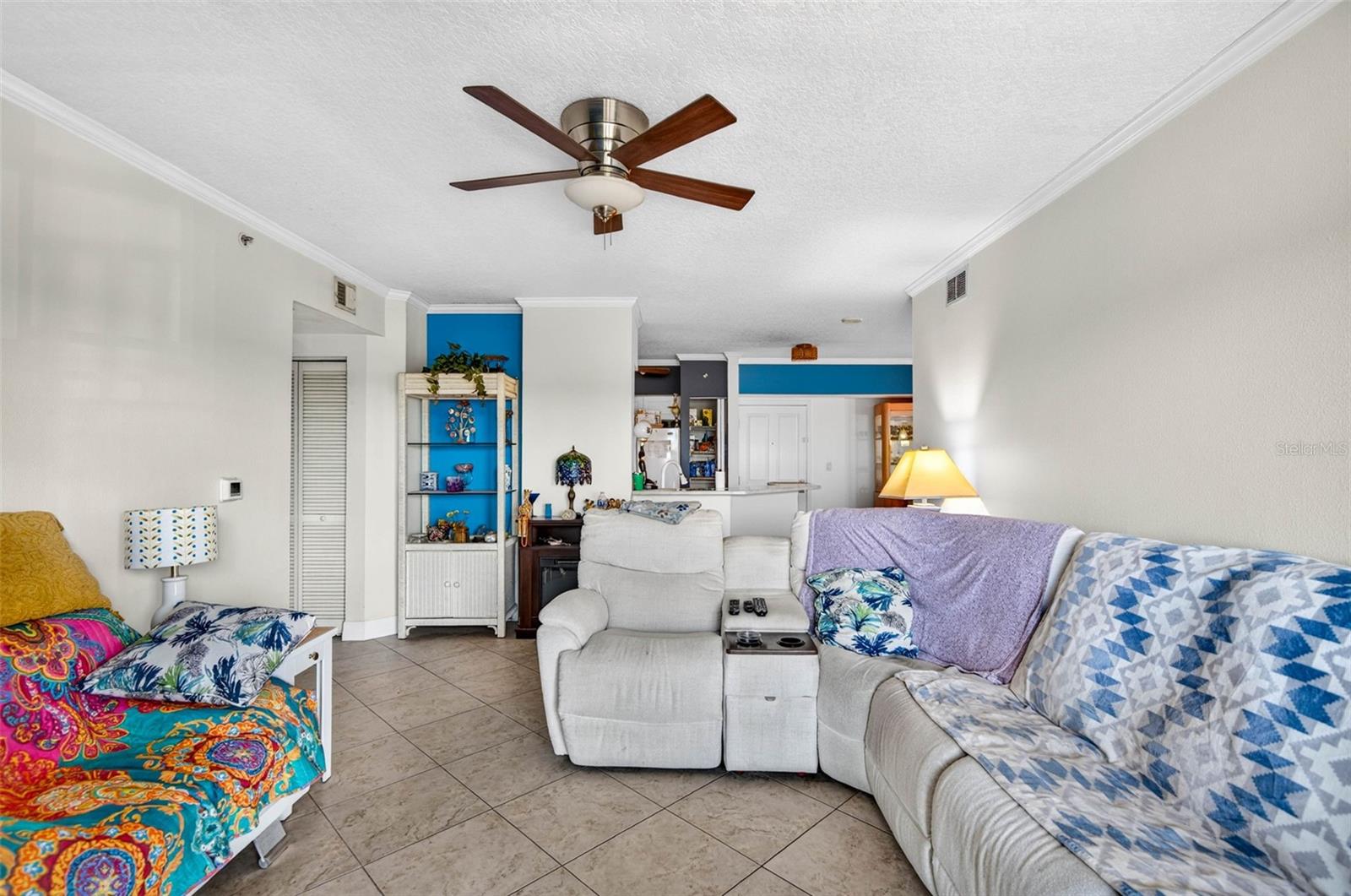 4516 SEAGULL DR #306