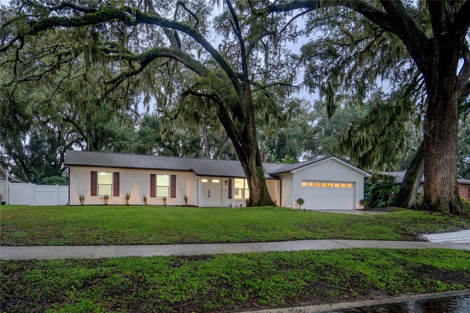 611 ROOKS RD