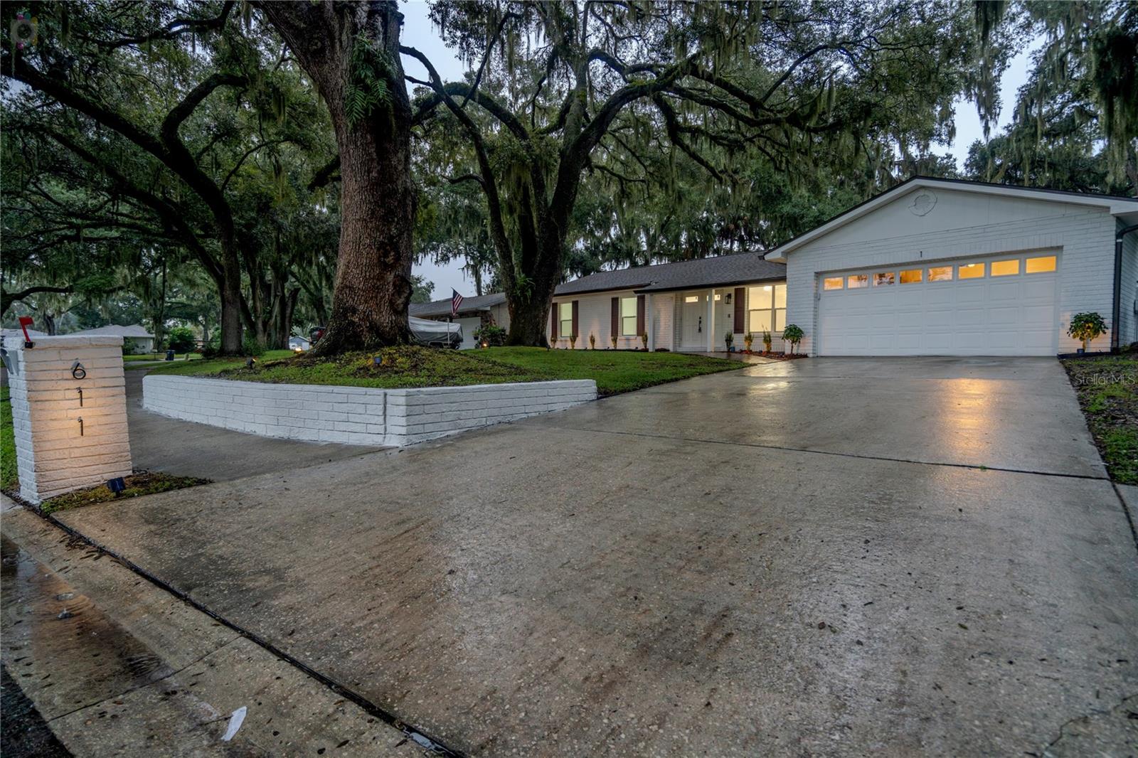 611 ROOKS RD