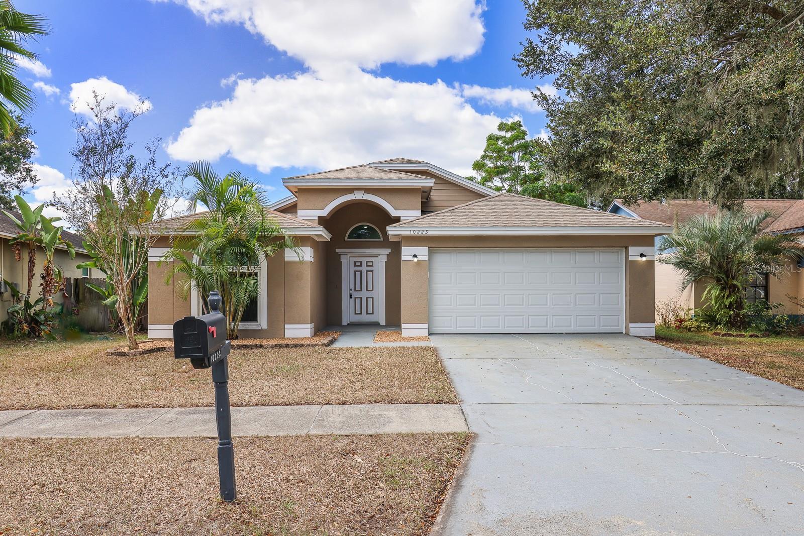10223 Allenwood Dr, Riverview