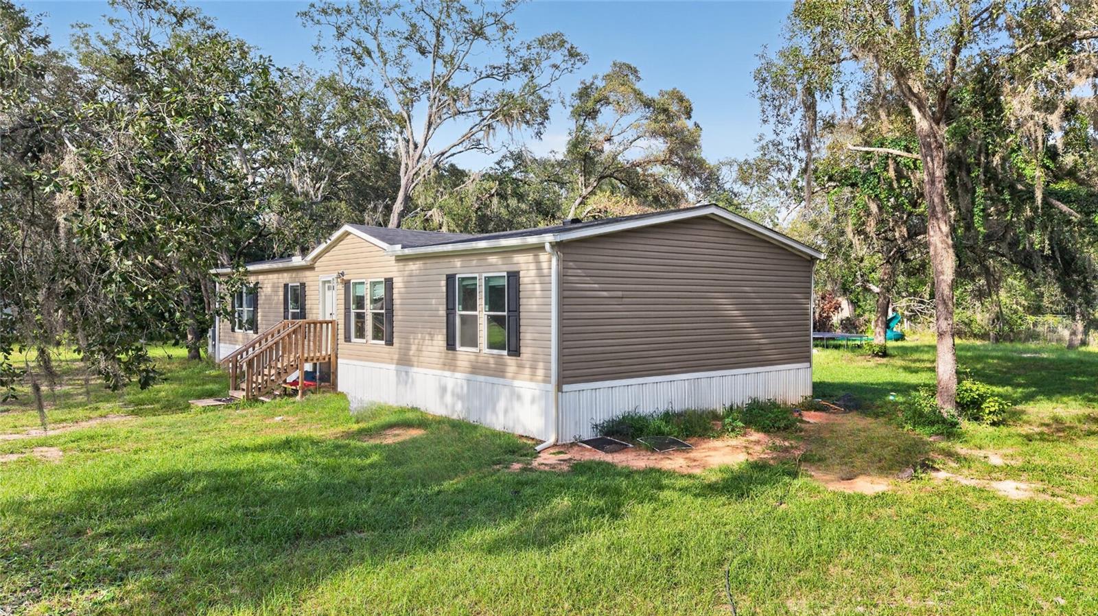 17538 EVELYN CT