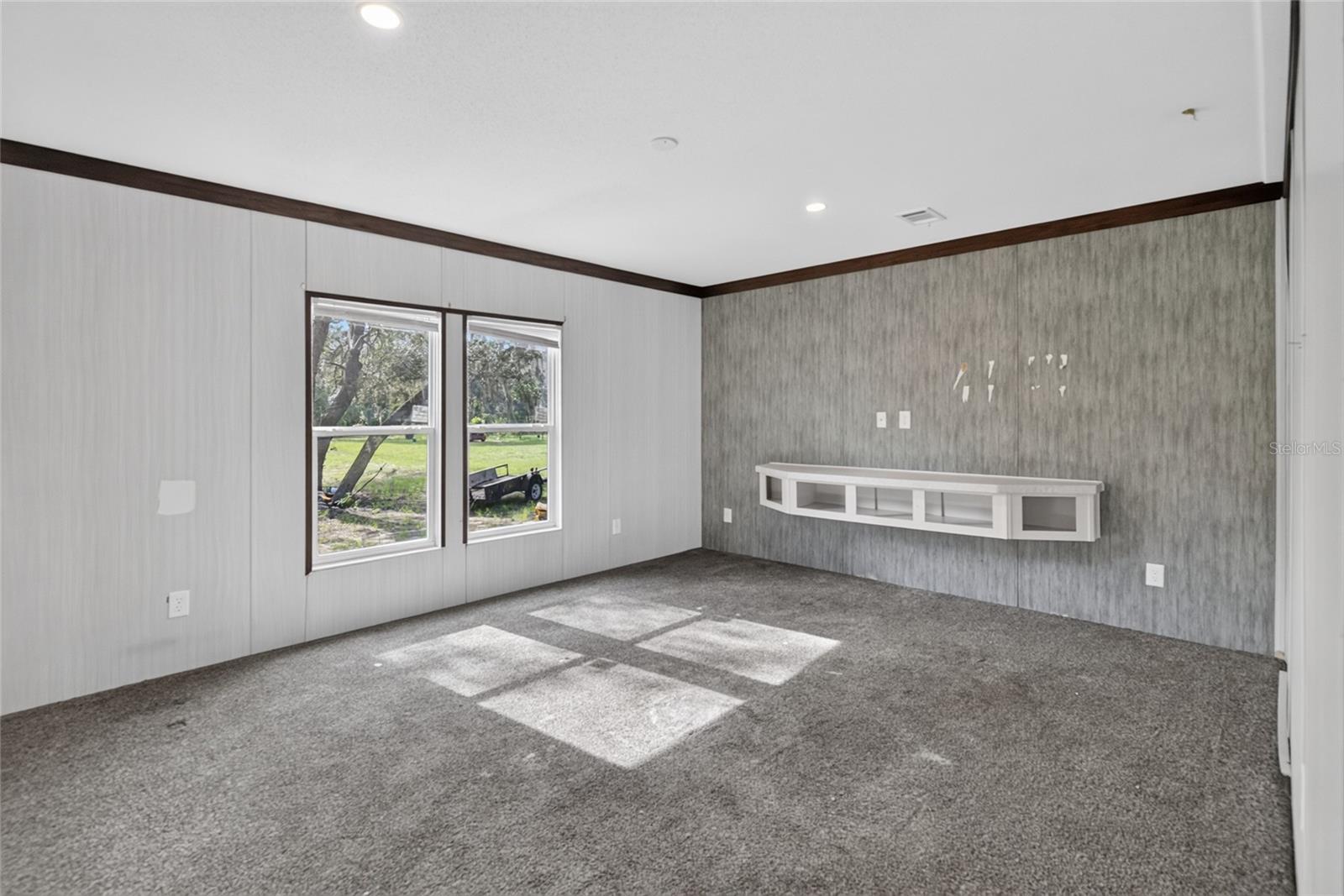 17538 EVELYN CT