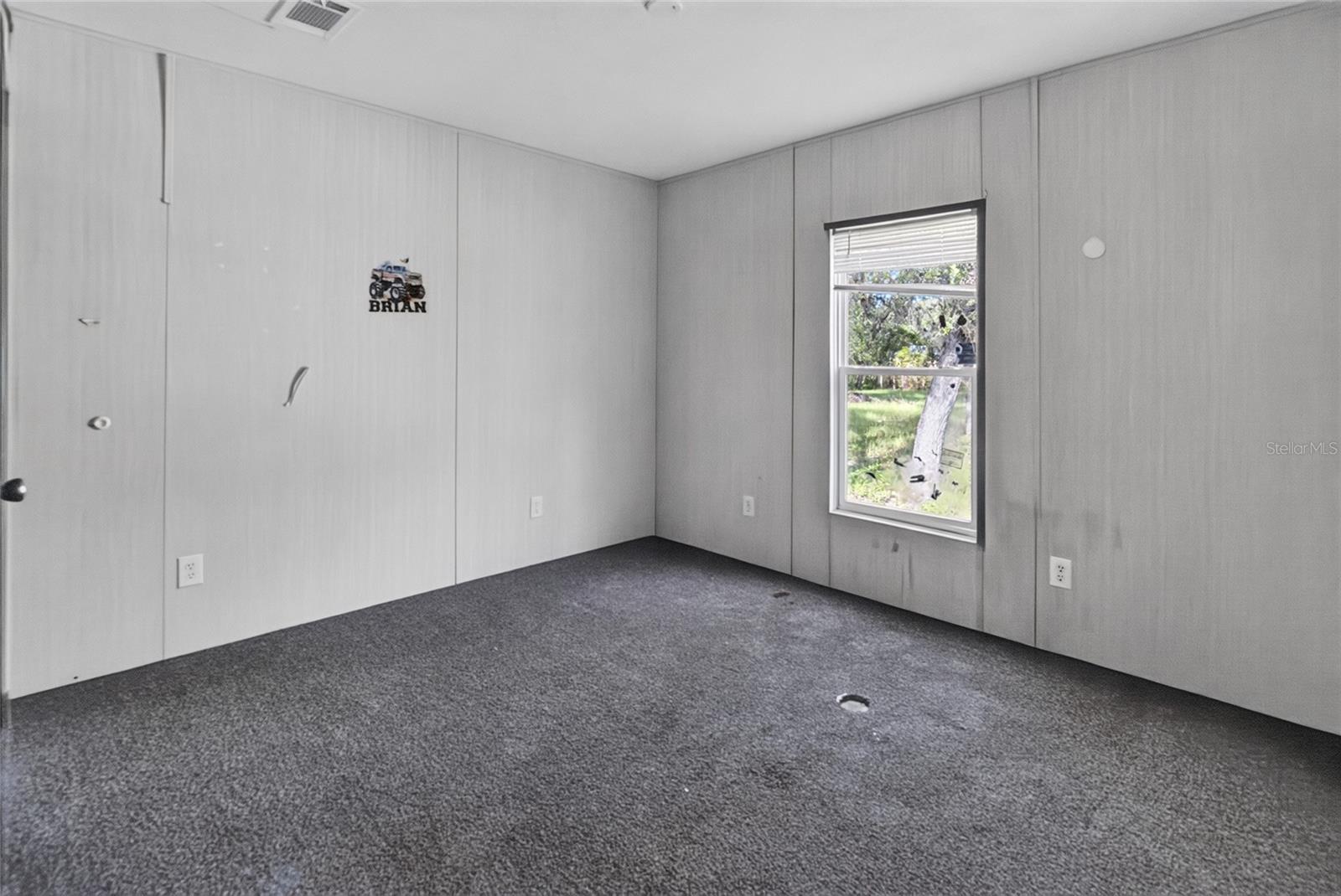 17538 EVELYN CT