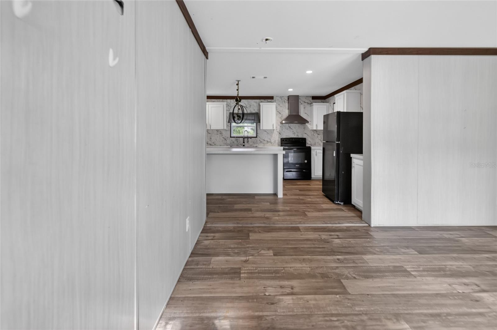 17538 EVELYN CT