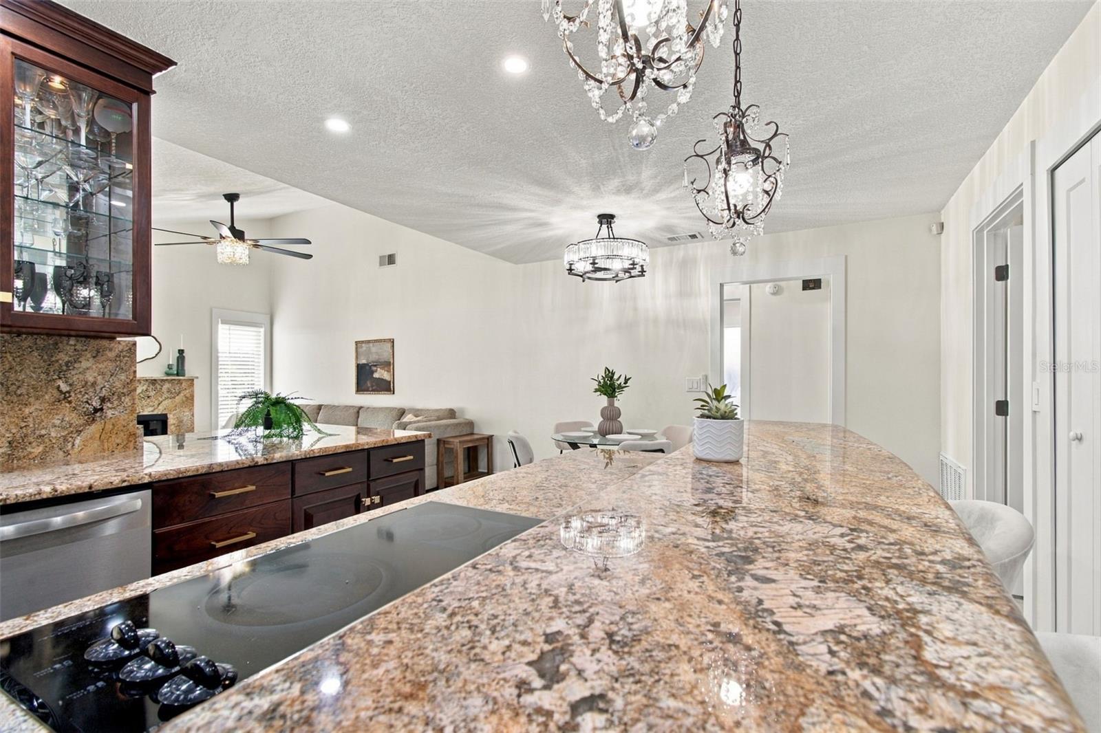15113 ALEXIS DR