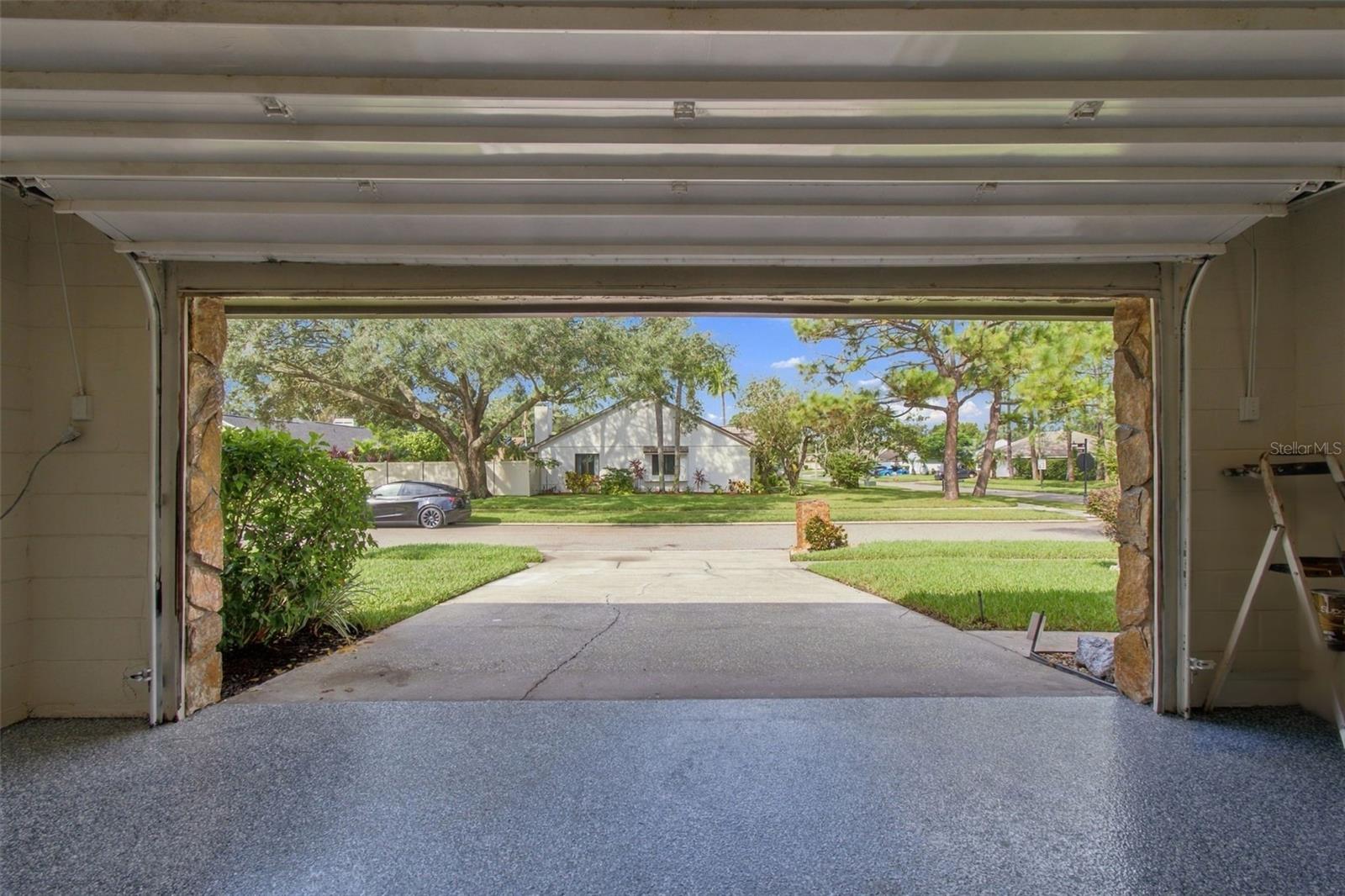 15113 ALEXIS DR