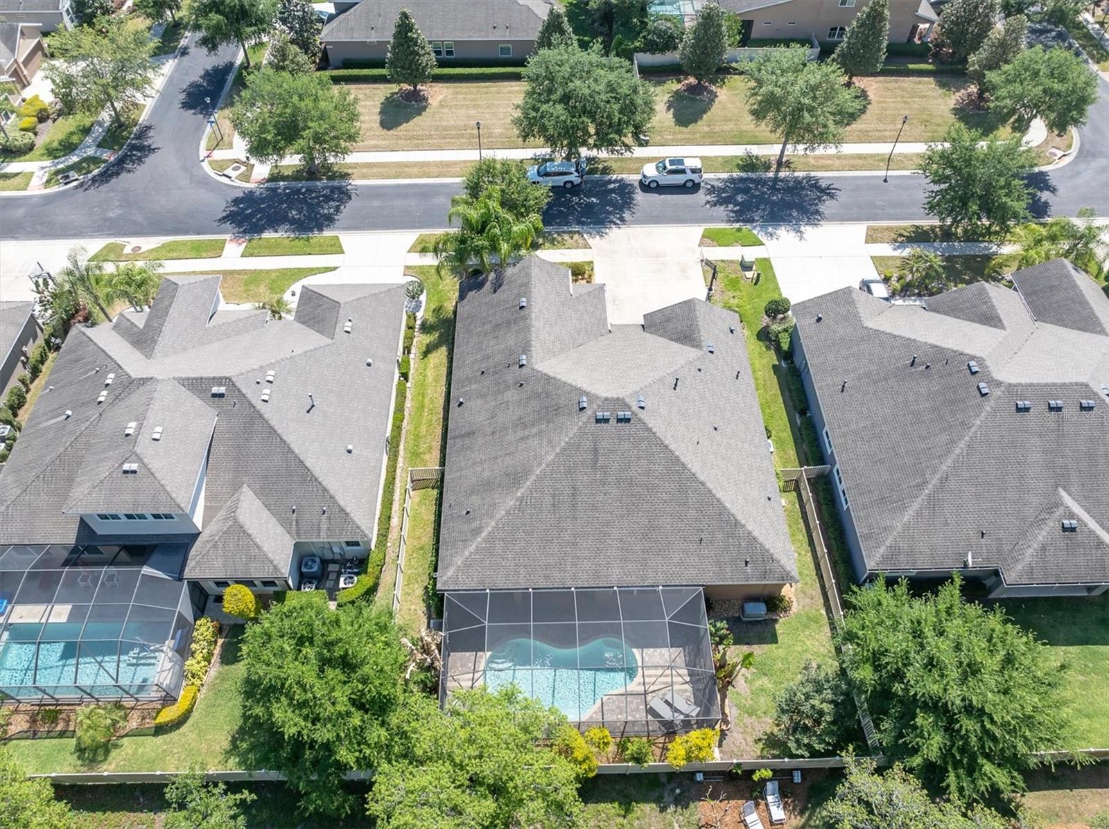 1212 LOREA LN