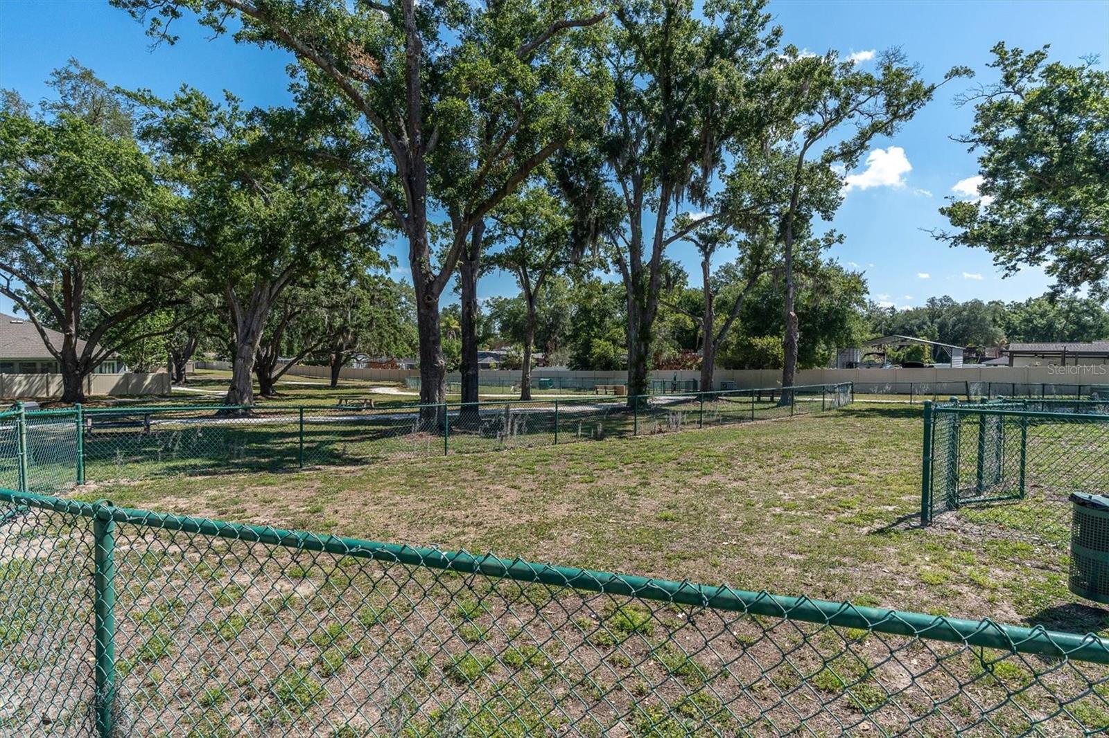 1212 LOREA LN