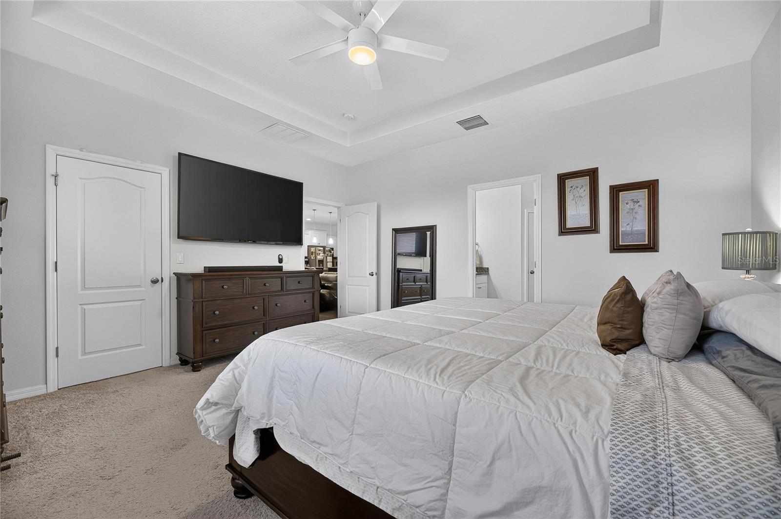10619 SCENIC HOLLOW DR