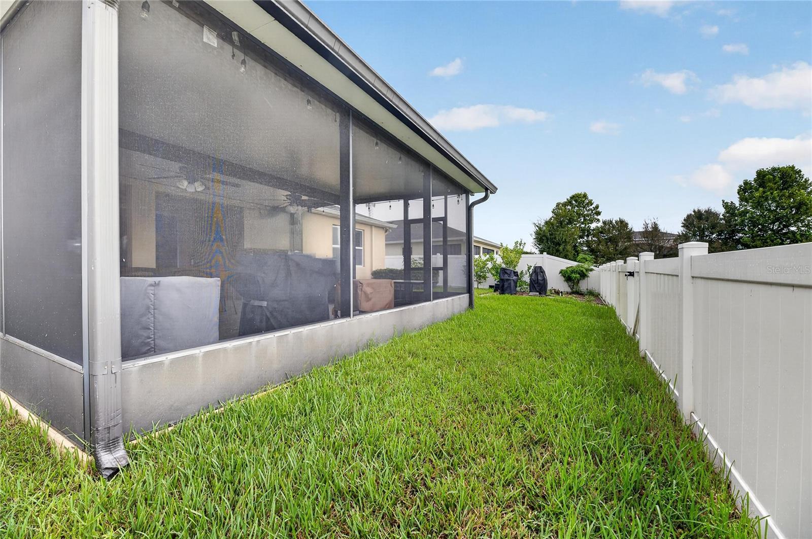 10619 SCENIC HOLLOW DR