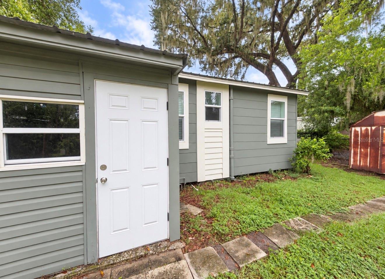 1204 N MORNINGSIDE DR