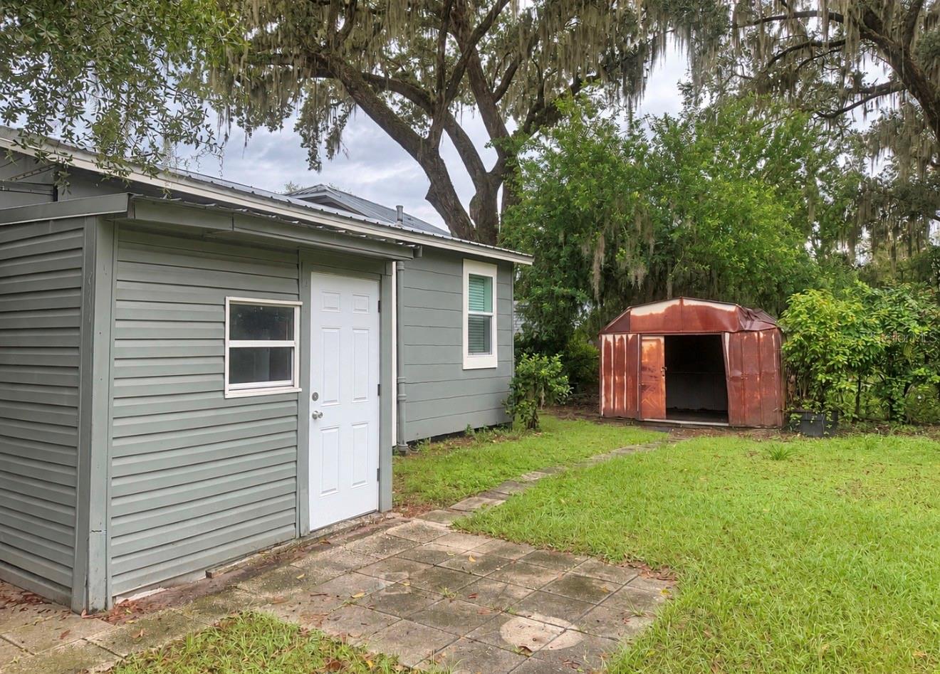 1204 N MORNINGSIDE DR