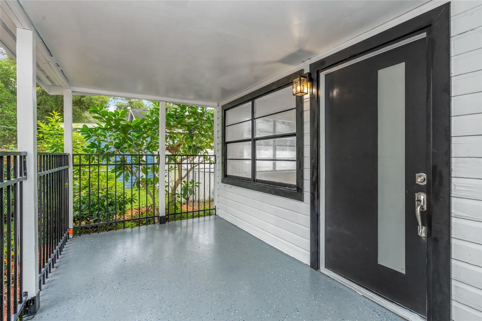 8021 N EDISON AVE