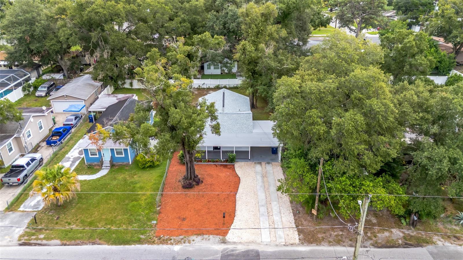 8021 N EDISON AVE