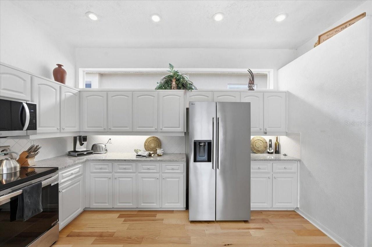 12220 WOODLANDS CIR