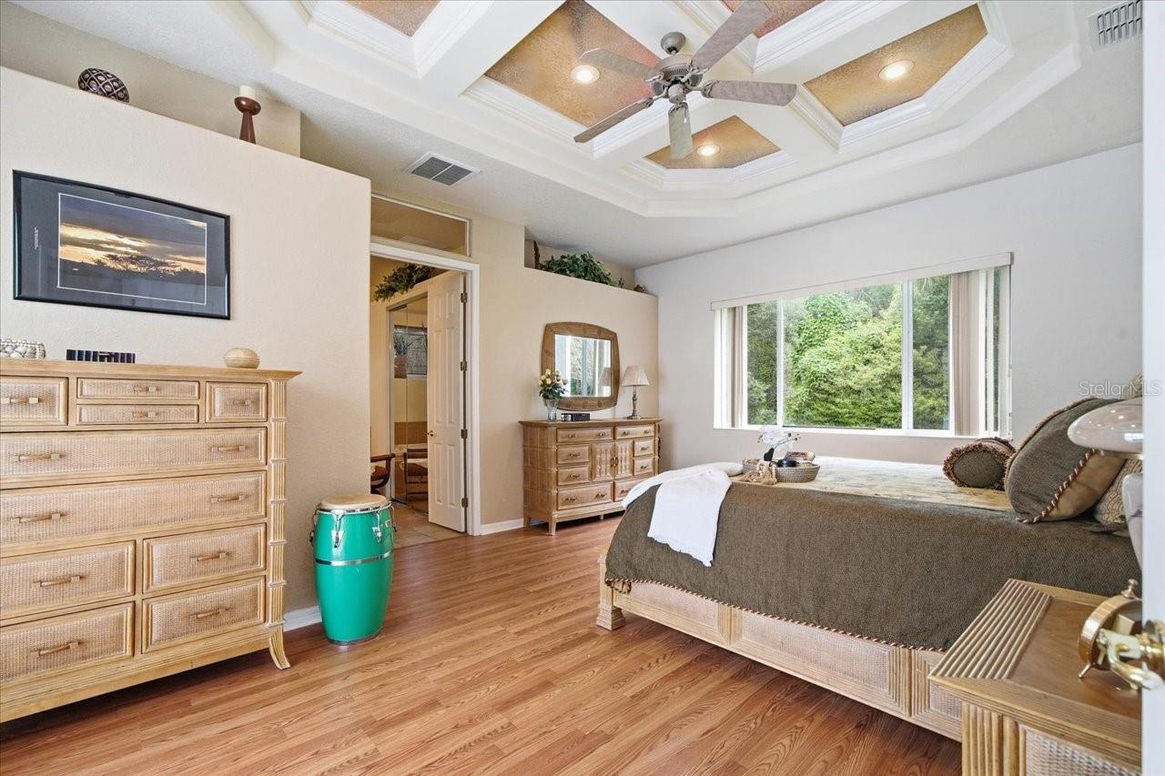 12220 WOODLANDS CIR