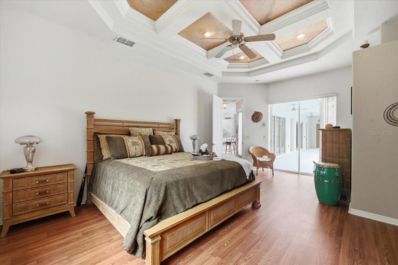 12220 WOODLANDS CIR