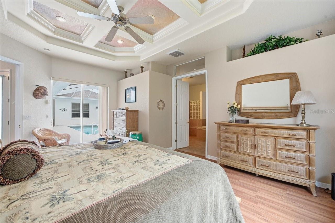 12220 WOODLANDS CIR