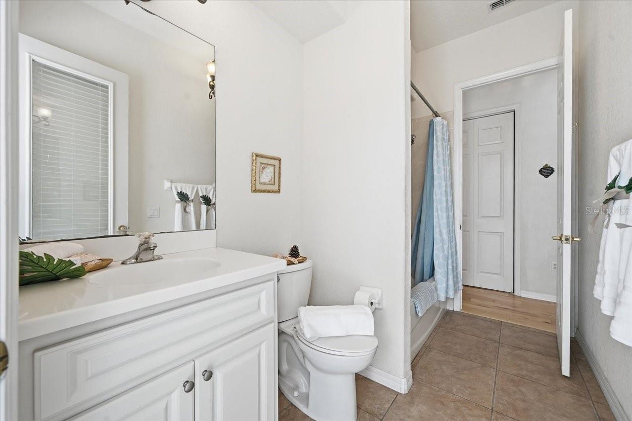 12220 WOODLANDS CIR