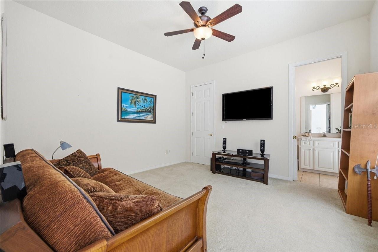 12220 WOODLANDS CIR