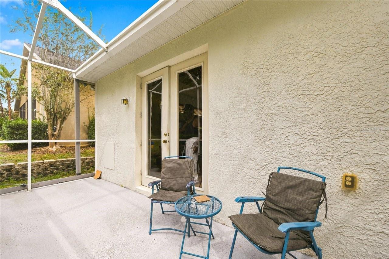 12220 WOODLANDS CIR