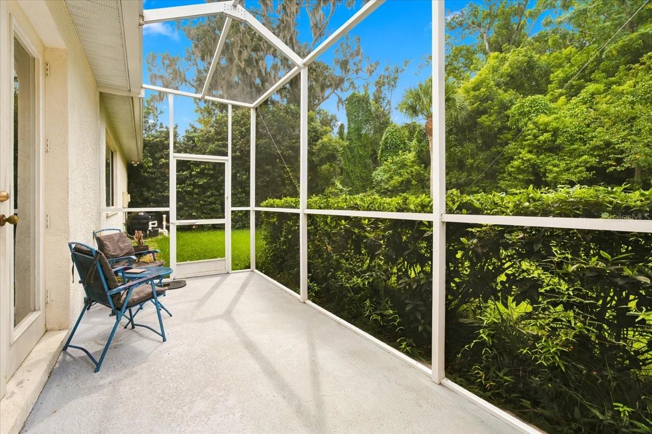 12220 WOODLANDS CIR