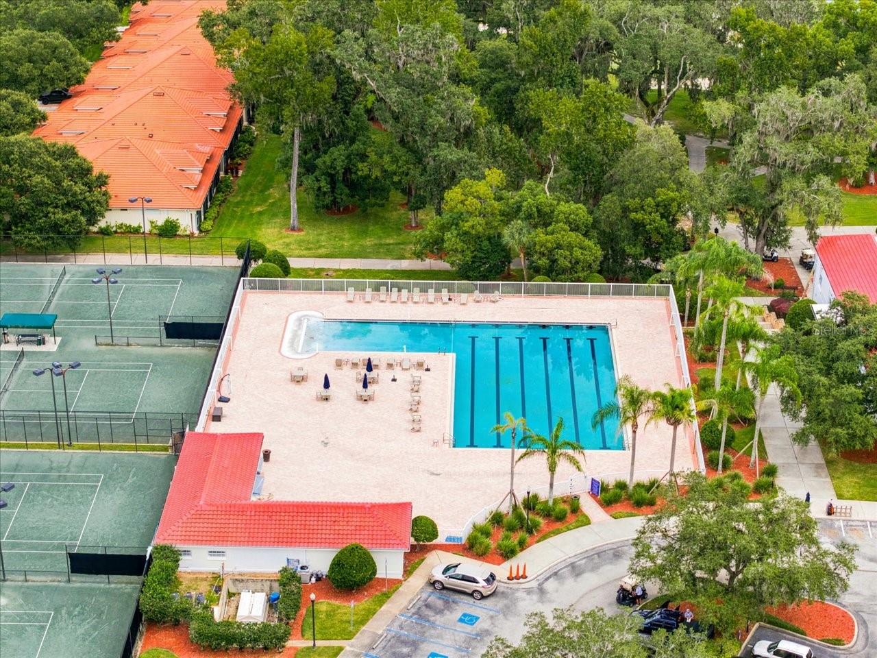 12220 WOODLANDS CIR
