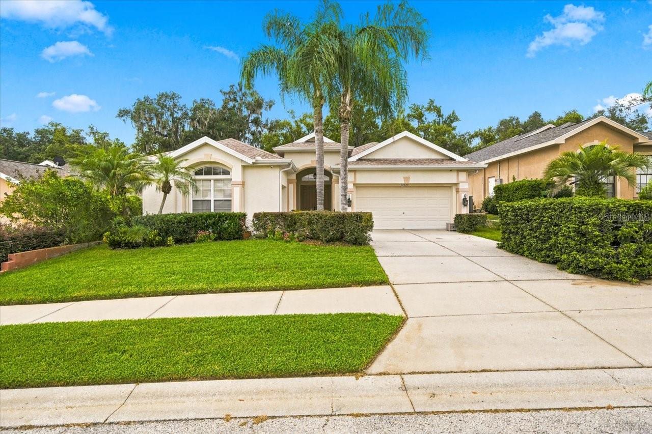 12220 WOODLANDS CIR