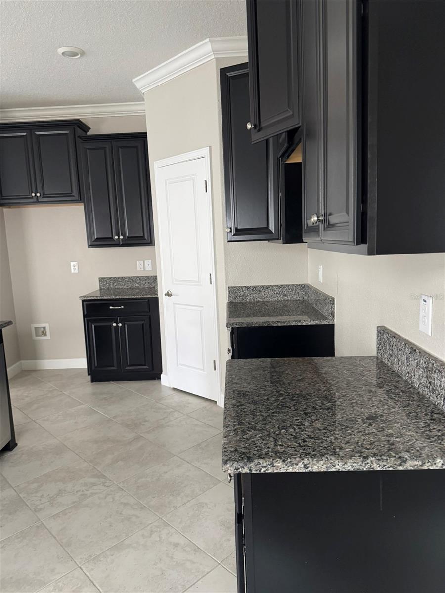 3622 PINE RIBBON DR