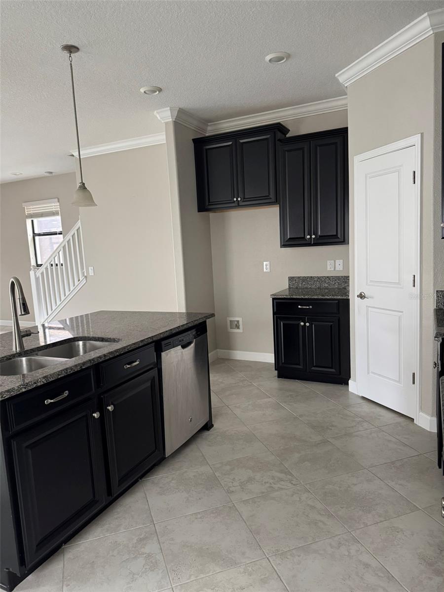 3622 PINE RIBBON DR