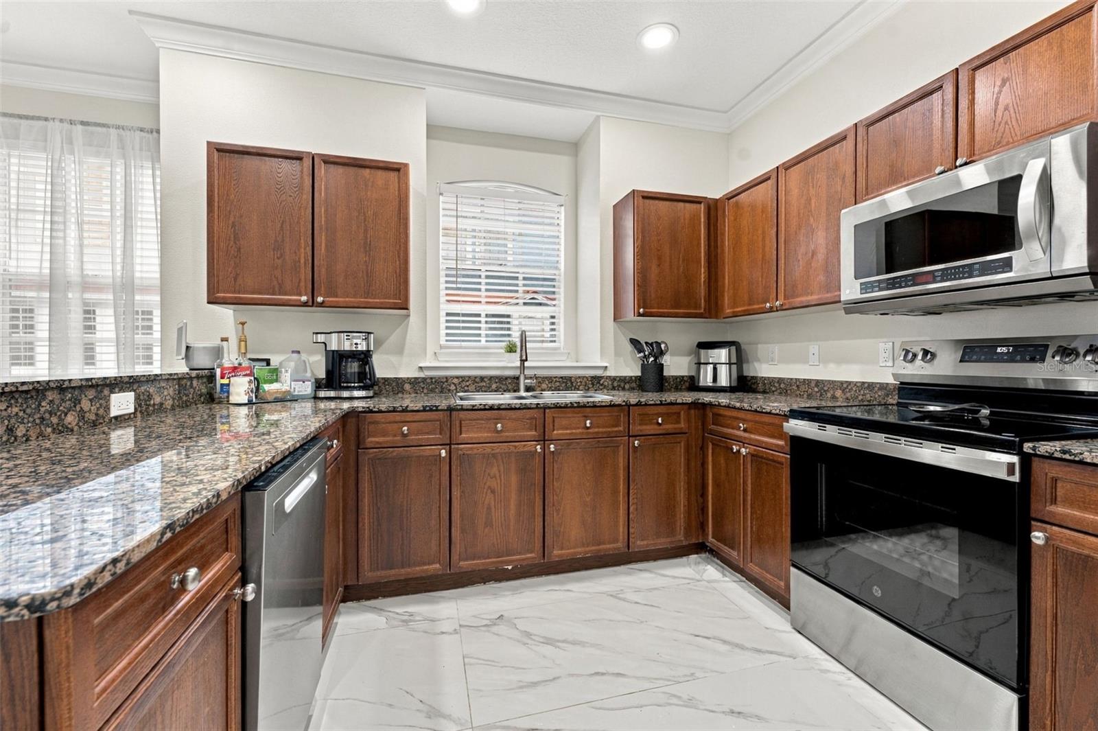 3111 W DE LEON ST #9