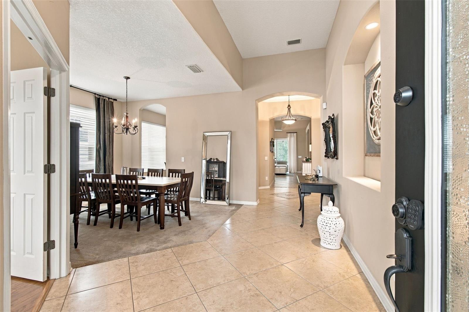 11009 ROCKLEDGE VIEW DR
