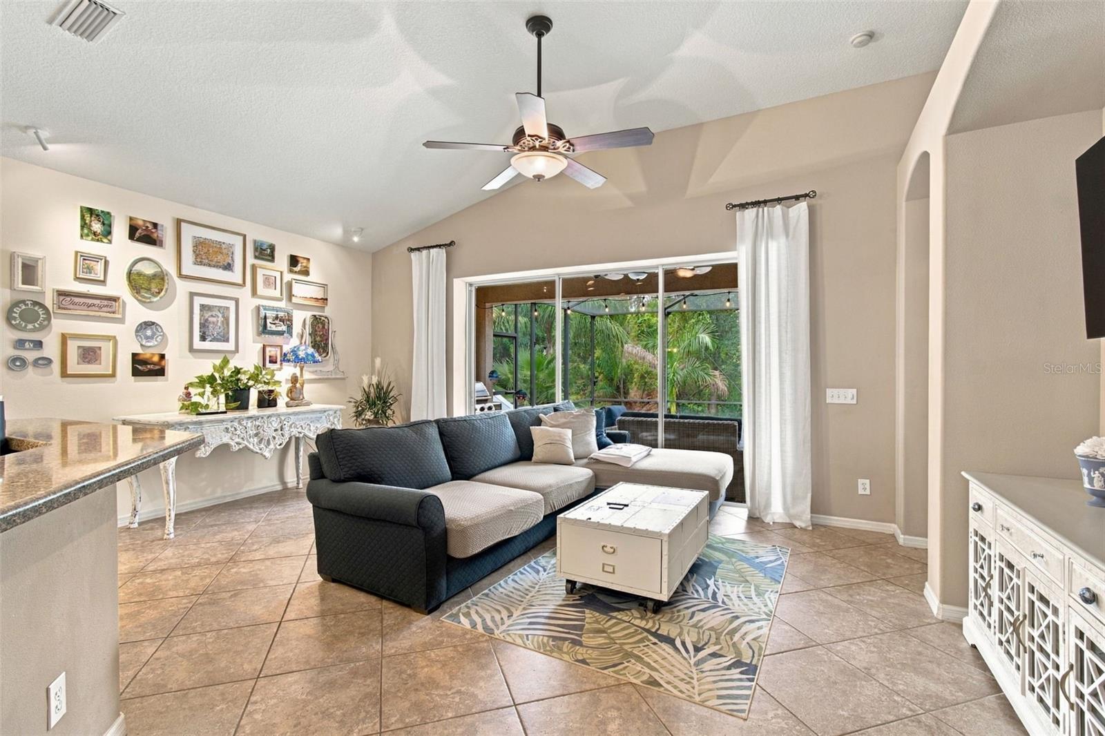 11009 ROCKLEDGE VIEW DR