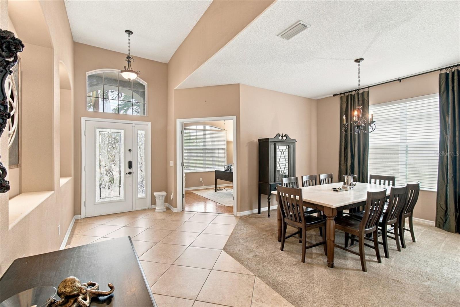 11009 ROCKLEDGE VIEW DR