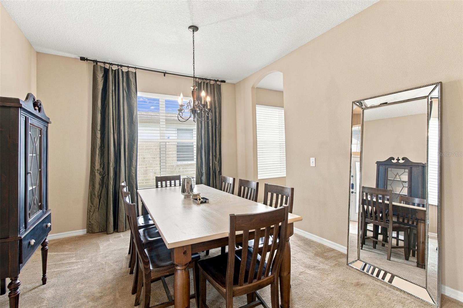 11009 ROCKLEDGE VIEW DR