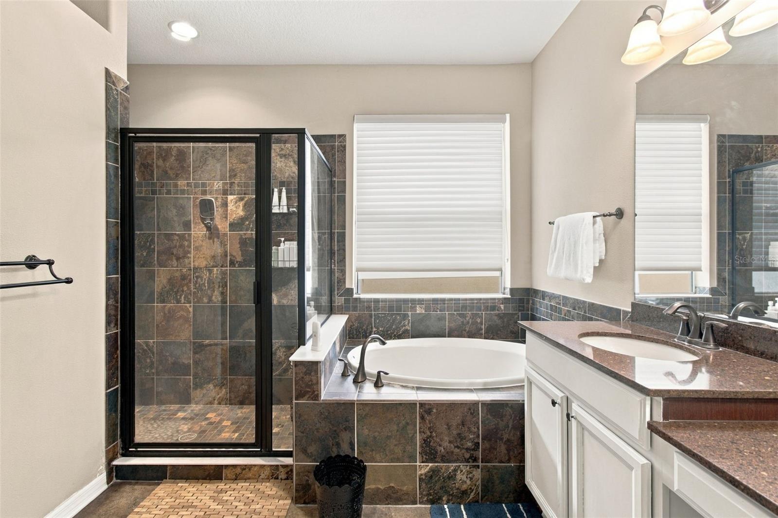 11009 ROCKLEDGE VIEW DR