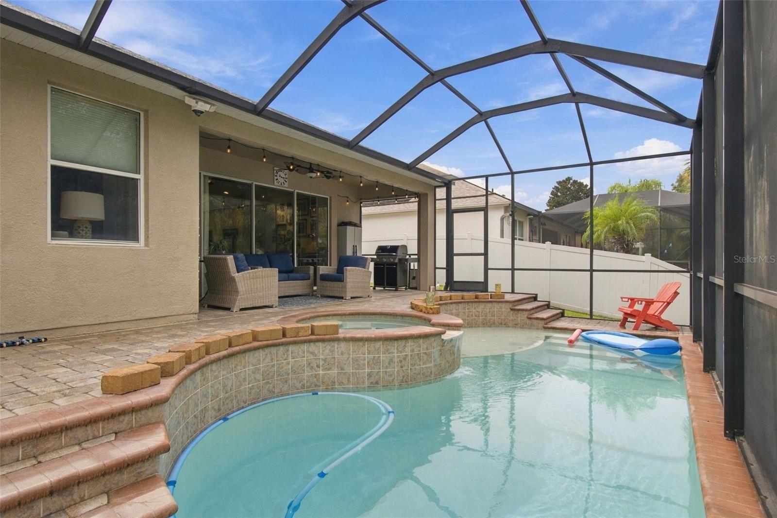 11009 ROCKLEDGE VIEW DR