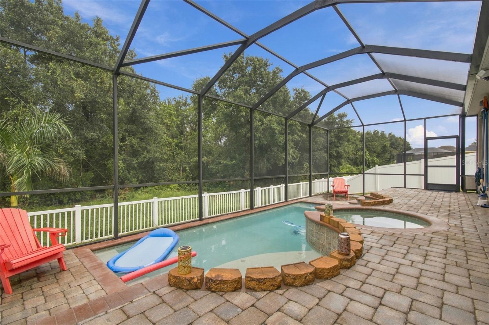 11009 ROCKLEDGE VIEW DR