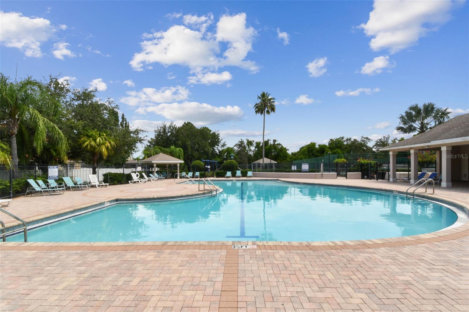 11009 ROCKLEDGE VIEW DR